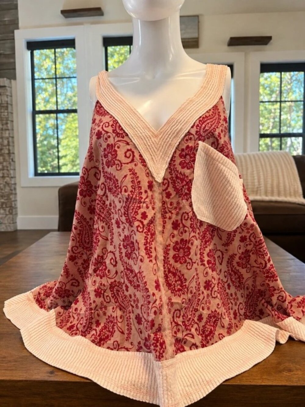 POL Floral V-Neck Tank with Front Pocket